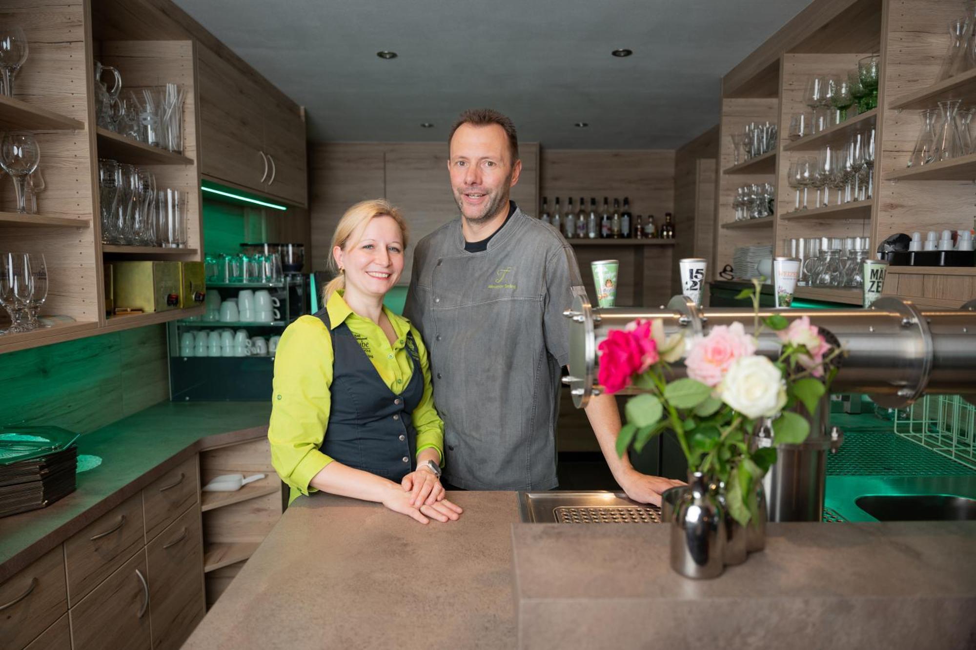 Hotel - Restaurant Traube Neuffen 外观 照片